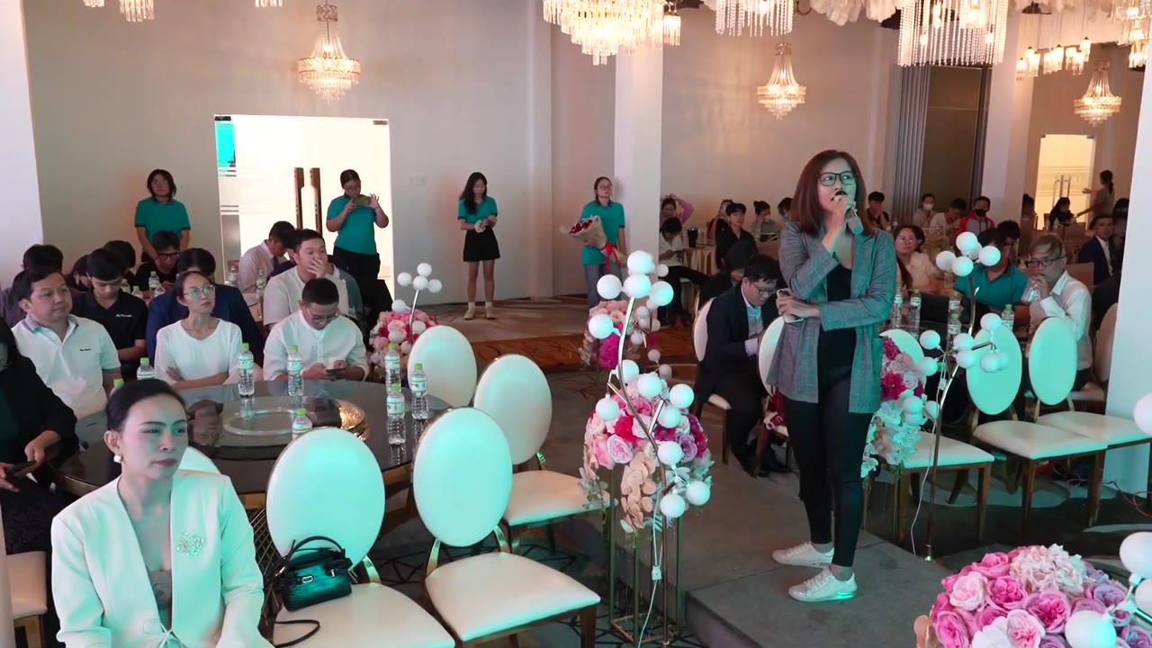 Workshop HNDL 08/2025 — Hướng Nghiệp Dữ Liệu trên YouTube